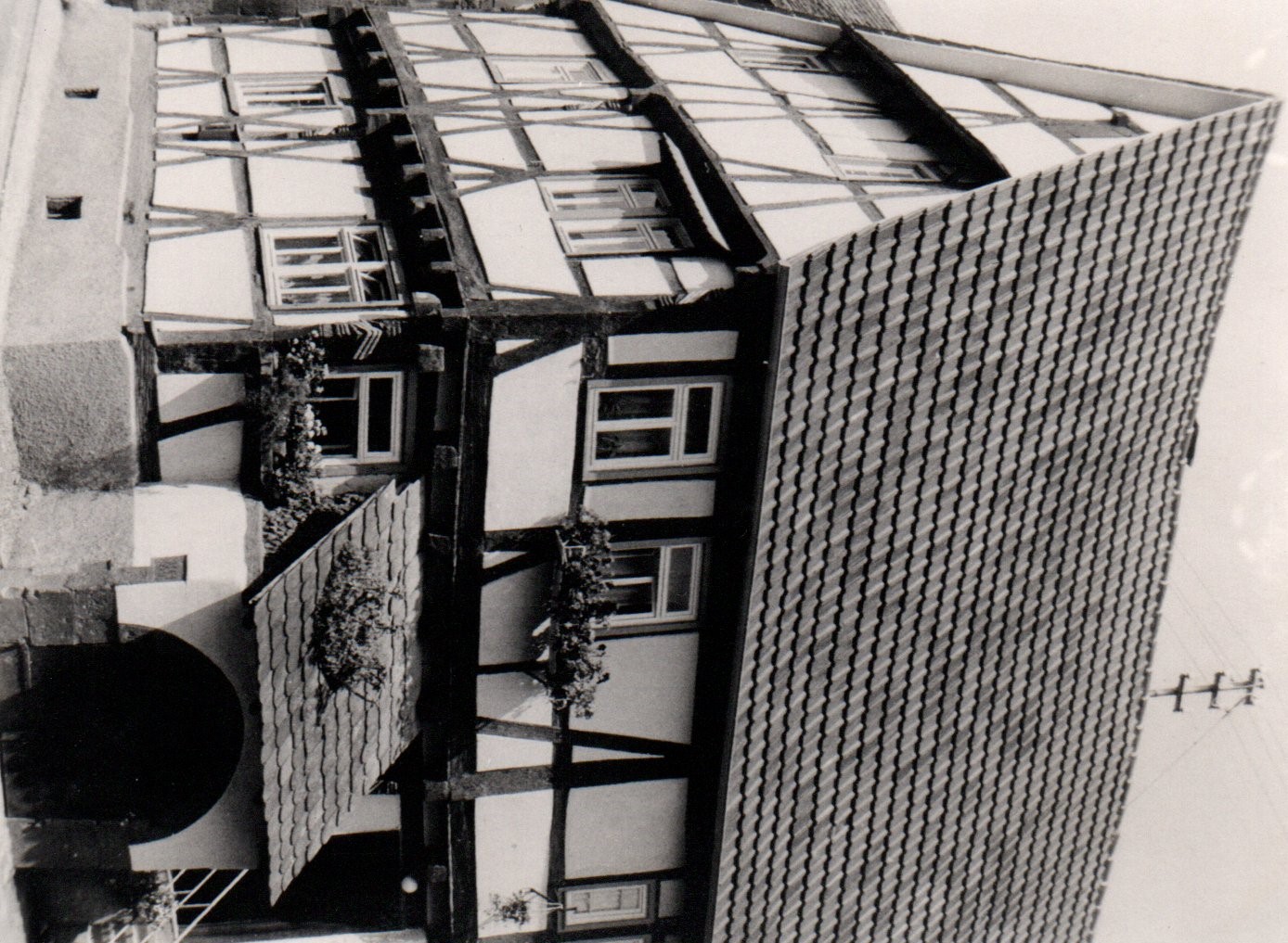  In der Mühlackerstraße (Haus Nr. 5) steht das älteste Fachwerkgebäude, Fotografie der 1970er Jahre 