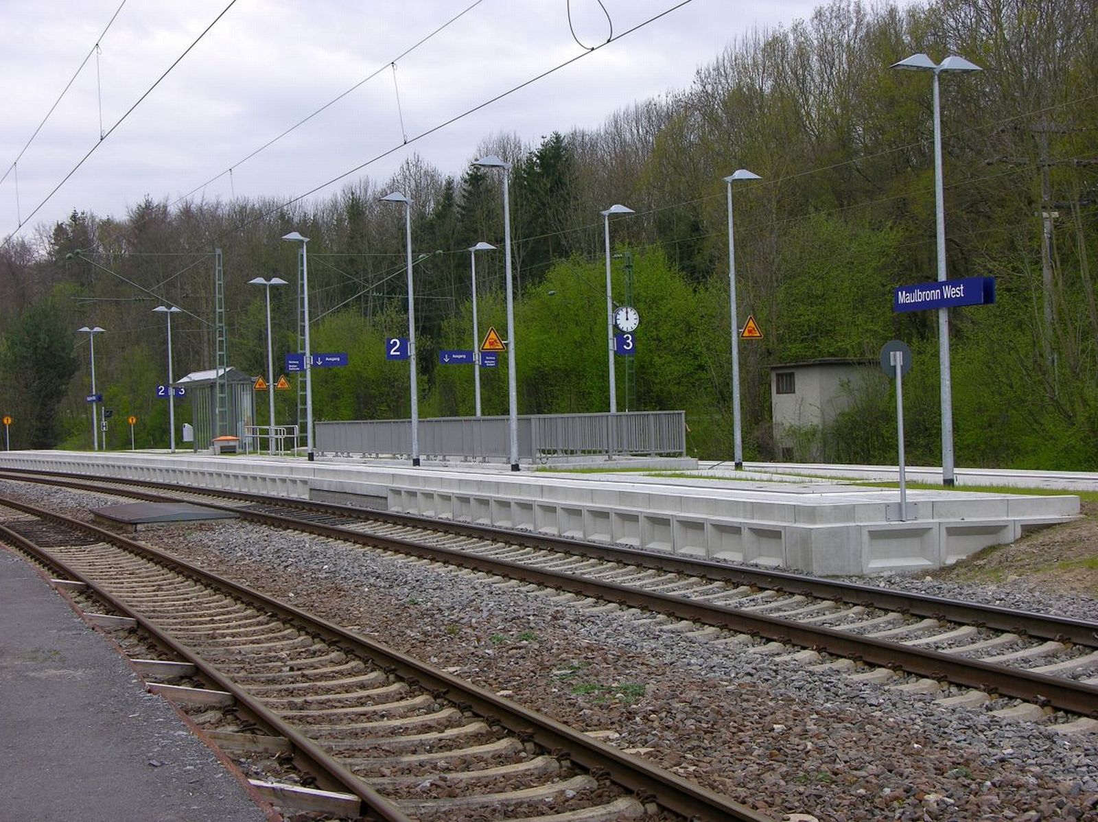  Gute Anbindung, Stadtbahn-Haltestelle Maulbronn West 