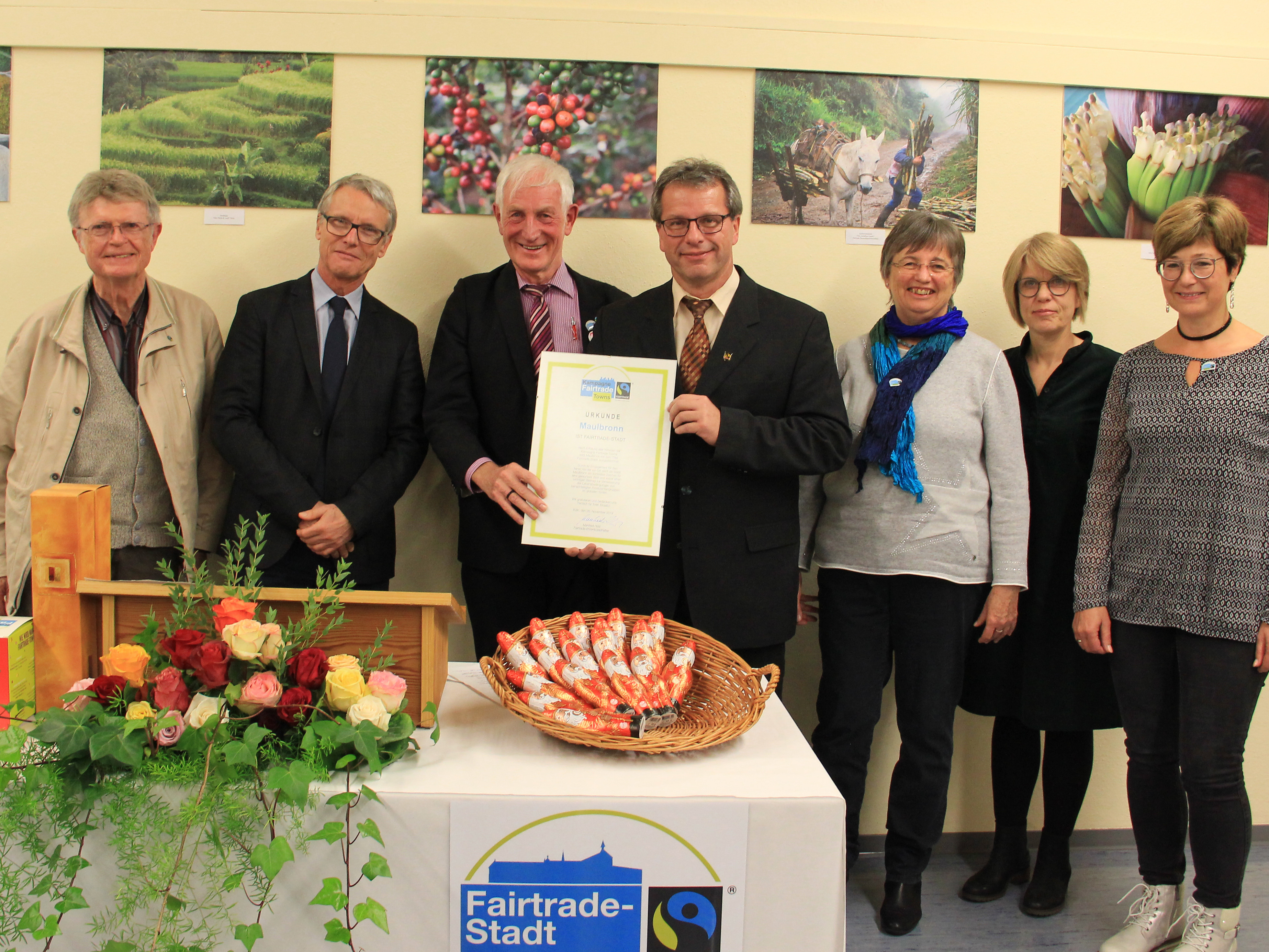 Steuerungsgruppe Fairtrade Town mit Bürgermeister Felchle und Manfred Holz, Ehrenbotschafter von Fairtrade Deutschland e.V.